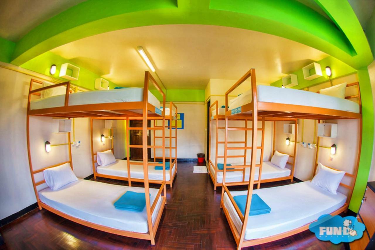 Fun-D Hostel Чианграй Экстерьер фото